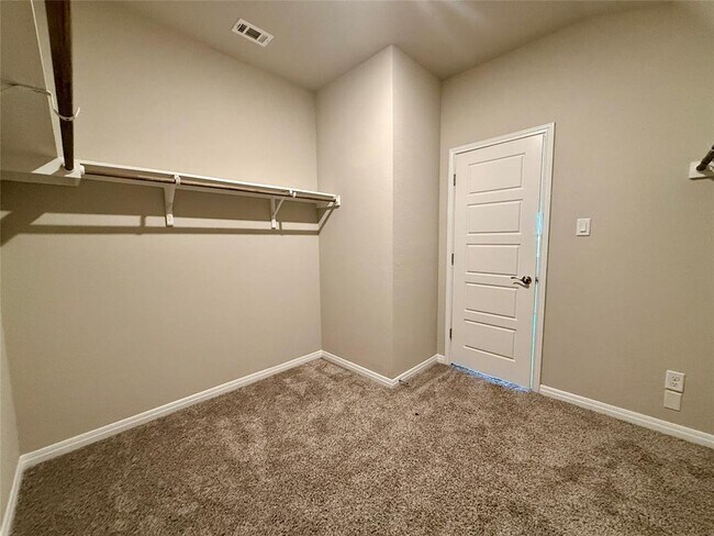 Building Photo - 2941 Mill Run Bnd
