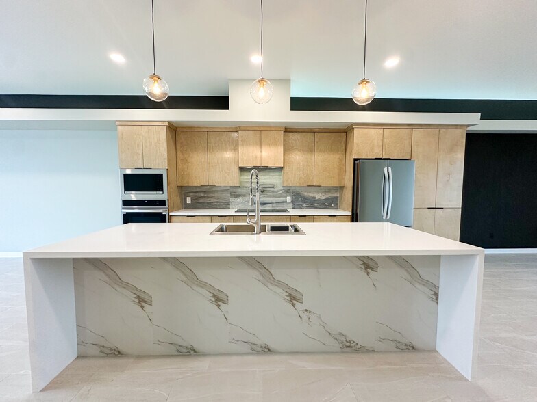 Building Photo - 4602 Juniper Cir