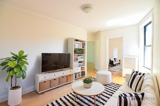 Primary Photo - 2 bedroom in NEW YORK NY 10027
