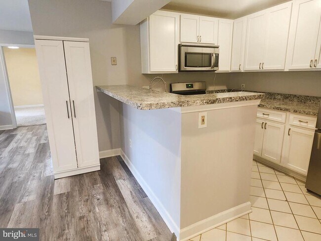 Building Photo - 6832 Hayley Ridge Way
