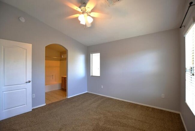 Building Photo - 2 bed 2 bath 1 car garage in Augusta Ranch area