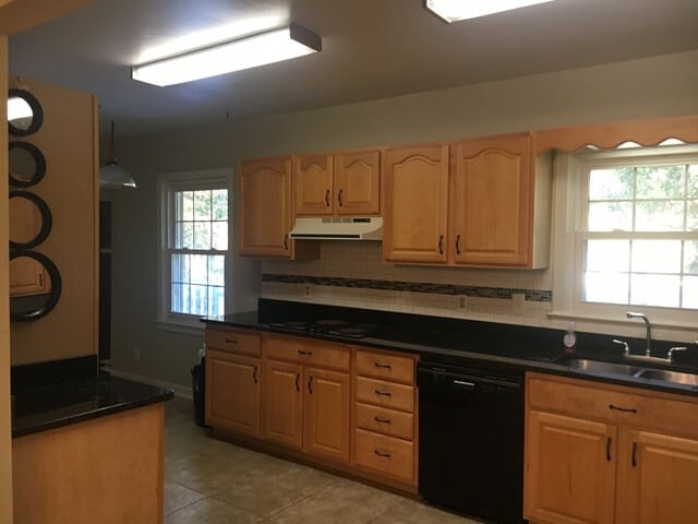 Building Photo - 807 Woodward St