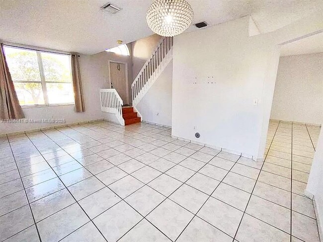 Building Photo - 15472 NW 12th Ct