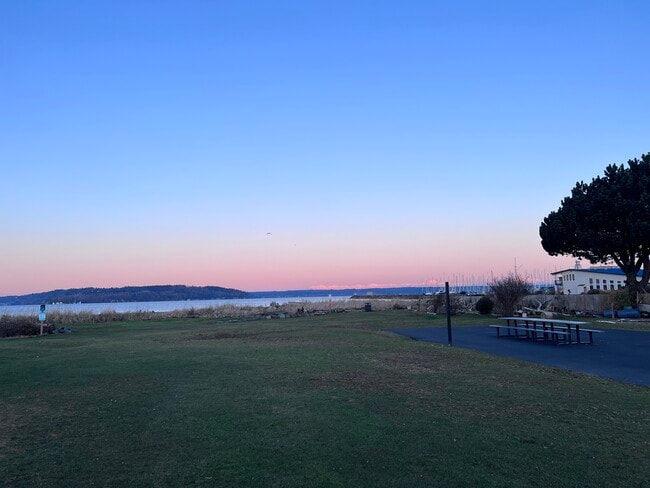 Building Photo - 22985 Marine View Dr S