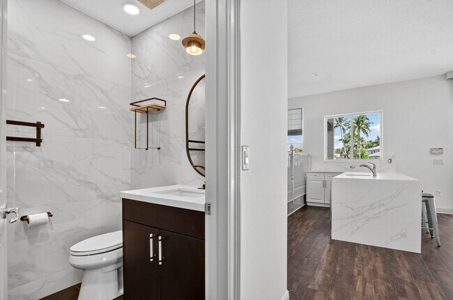Building Photo - 9551 Barletta Winds Point