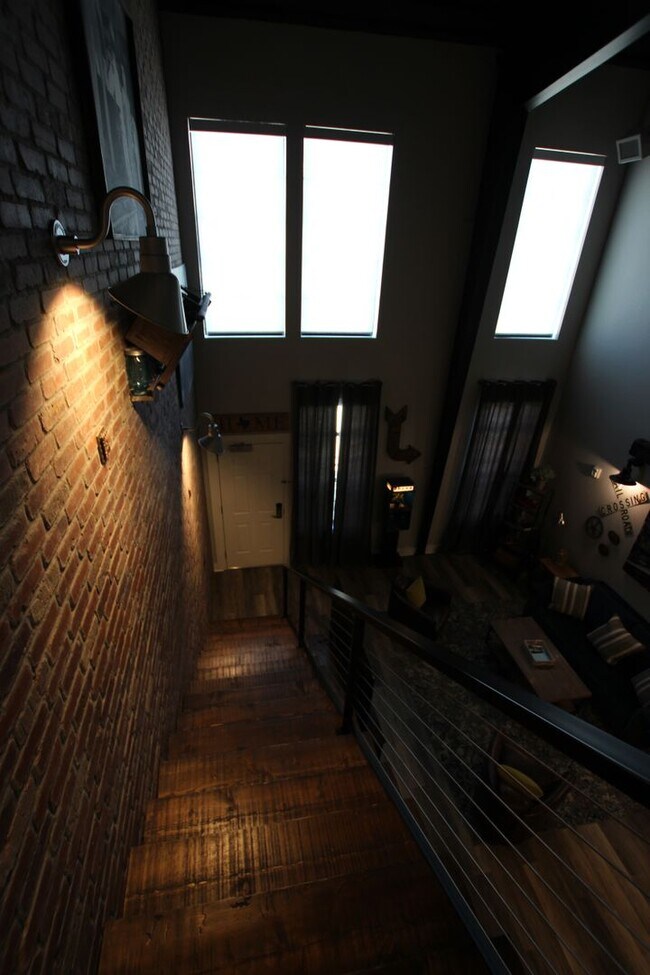 Building Photo - The Cannery Lofts - R5 (Furnished)