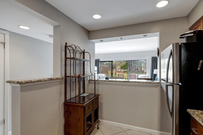 Building Photo - 5101 Beachwalk Pl