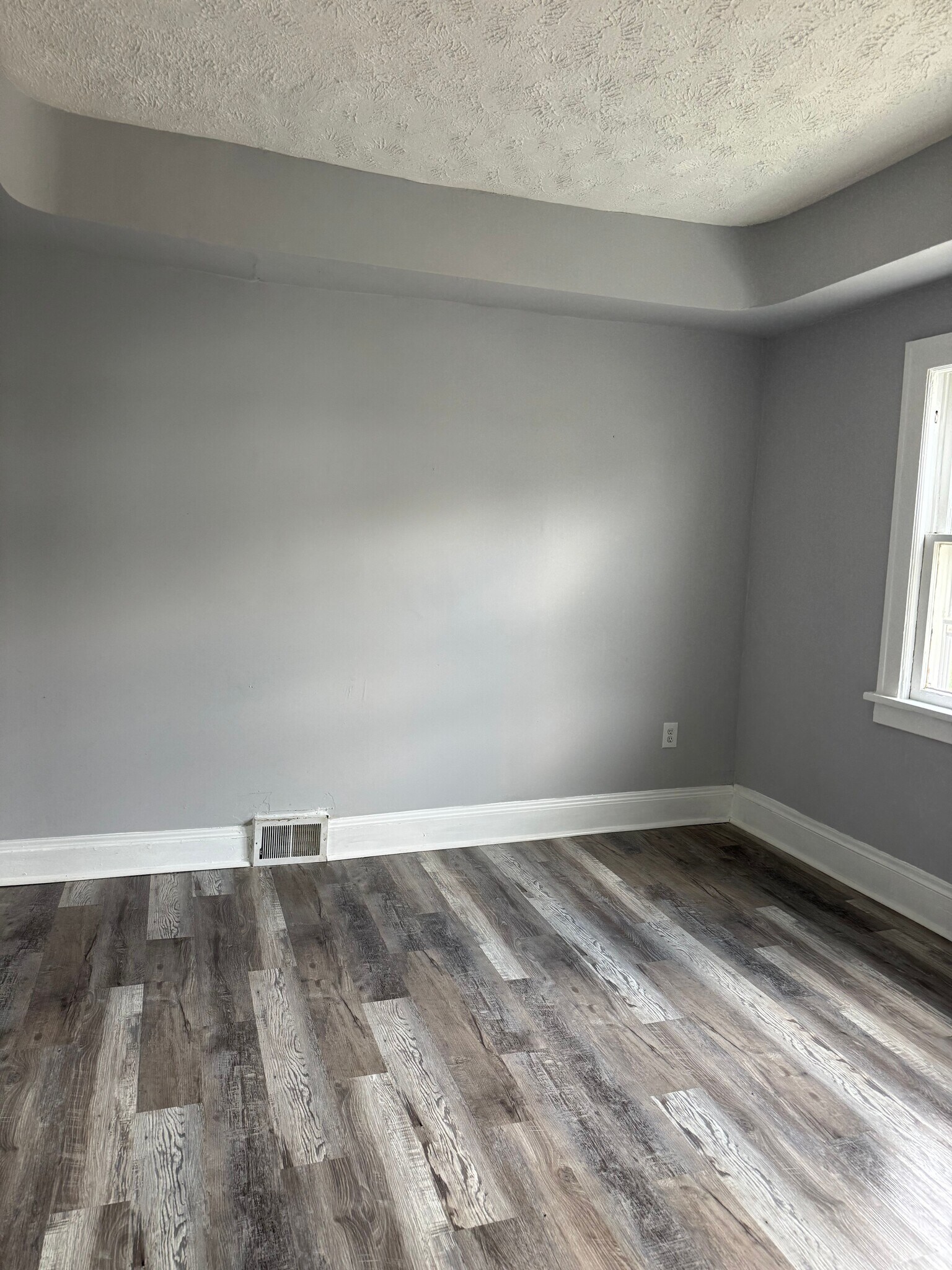 Building Photo - 3690 Sudbury Rd