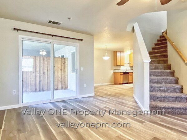 Building Photo - 1180 E Monte Vista Ave