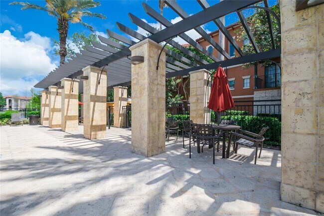 Building Photo - 6157 Metrowest Blvd