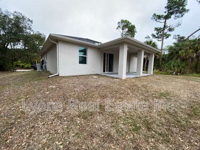 Building Photo - 2635 Starview Ave