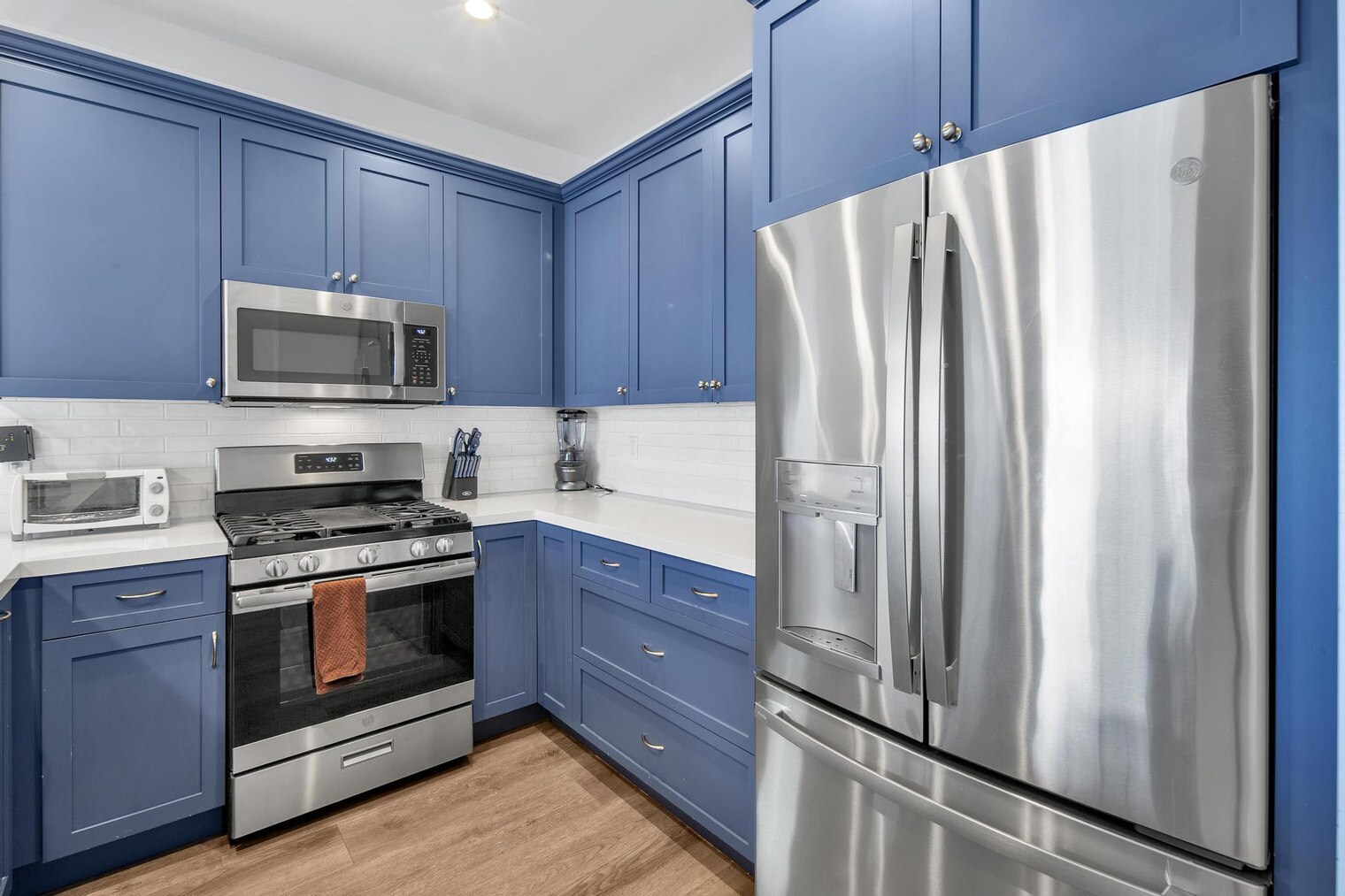Building Photo - 721 Island Ct