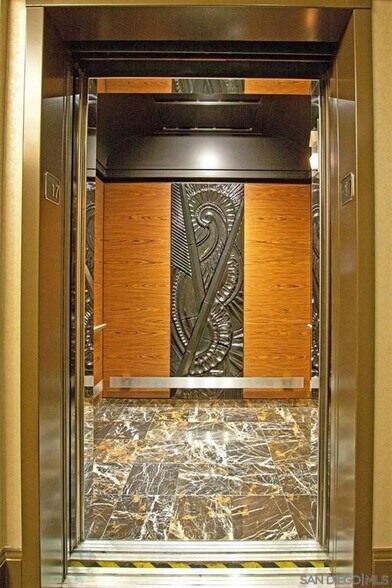 Building Photo - 700 Front St