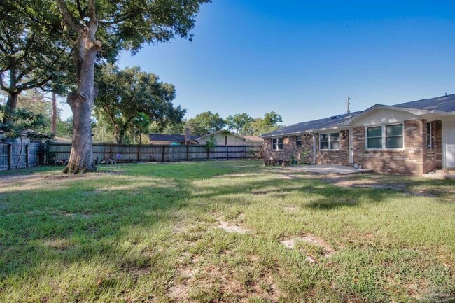 Building Photo - 7710 Charter Oaks Dr