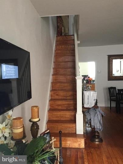 Building Photo - 355 Mercy St