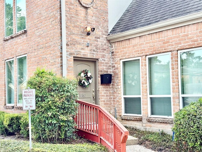 Building Photo - 15193 Kimberley Ct