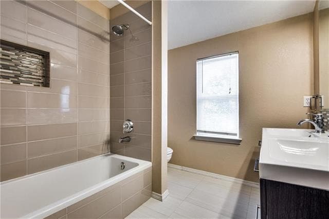 Building Photo - 604 Aspen Way