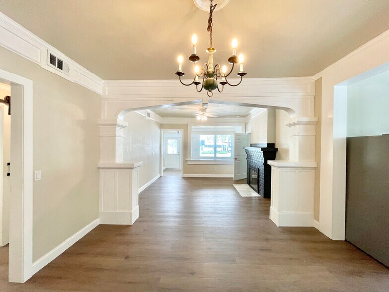 Primary Photo - 7700 Boca Ciega Dr