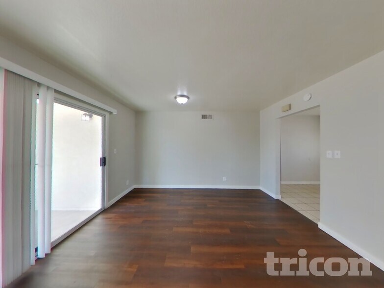 Building Photo - 7147 Fenway Ave