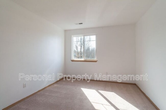 Building Photo - 17314 SE 22nd St