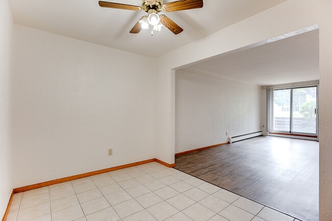Building Photo - Arden Court Apartments