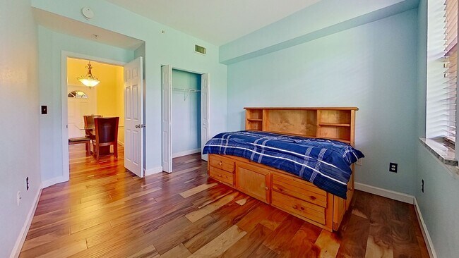 Building Photo - Stunning 2Bedroom Condo at VIlla San Marco!