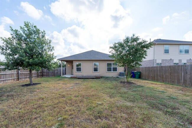 Building Photo - 1407 Brashear Ct