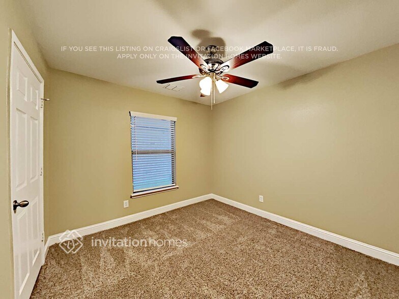 Building Photo - 622 W Fate Main Pl