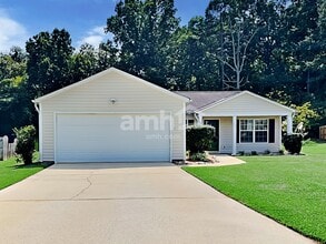 Building Photo - 104 Remington Ct