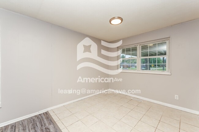 Building Photo - 5335 Flotron Dr