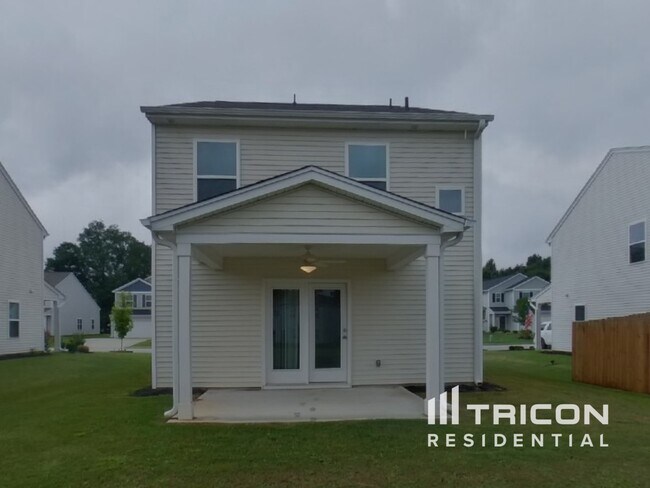 Building Photo - 1261 Paramount Dr