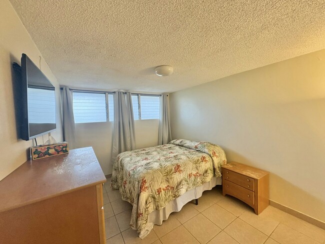 Building Photo - 1684 Ala Moana Blvd