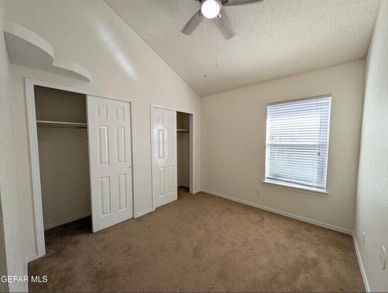 Building Photo - 11740 Autumn Wheat Dr