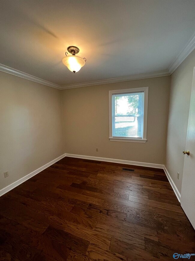 Building Photo - 23095 Kennedy Rd