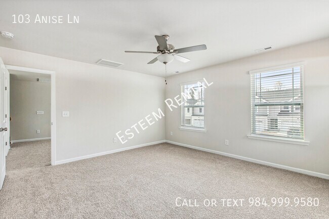 Building Photo - 103 Anise Ln