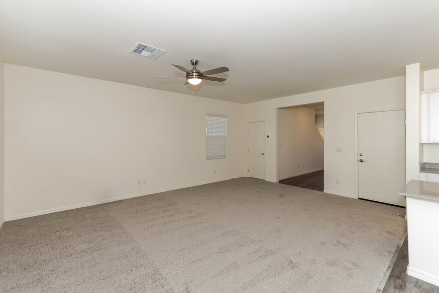 Building Photo - 4245 Gold Desert St