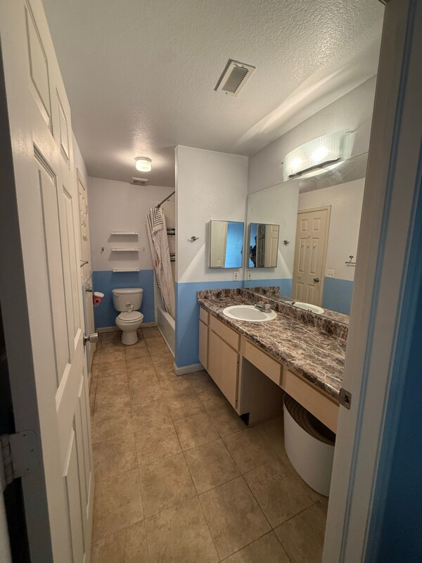 Building Photo - 2510 Taft Dr