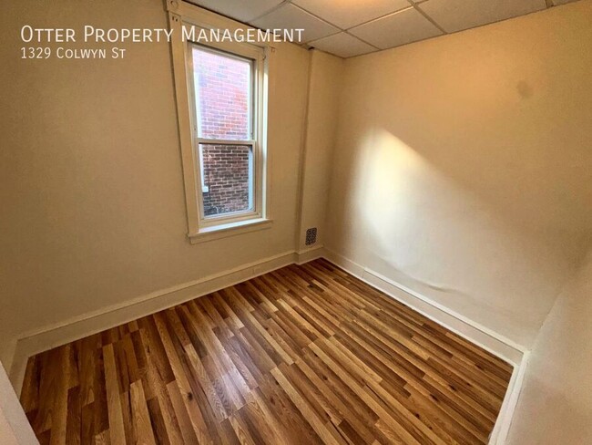 Building Photo - 4BR/2BA Bright & Spacious North Philly Home