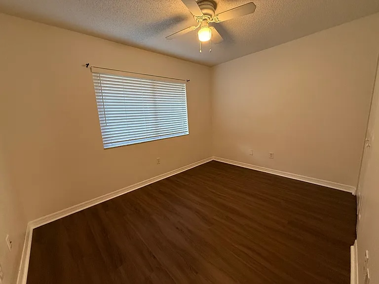 Building Photo - 12117 Walden Woods Dr