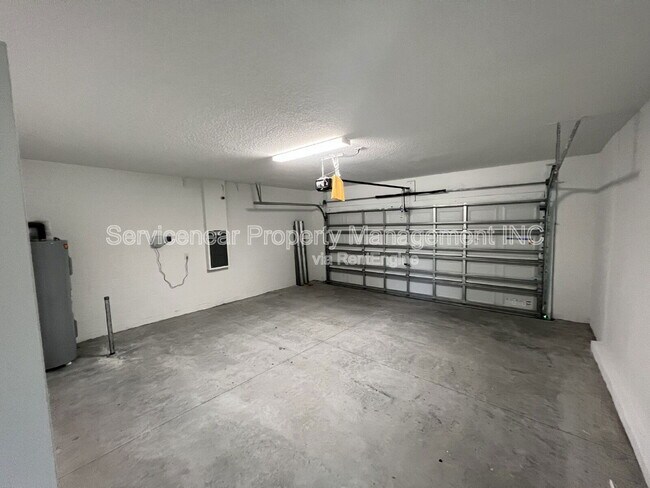 Building Photo - 12032 MIracle Mile Dr