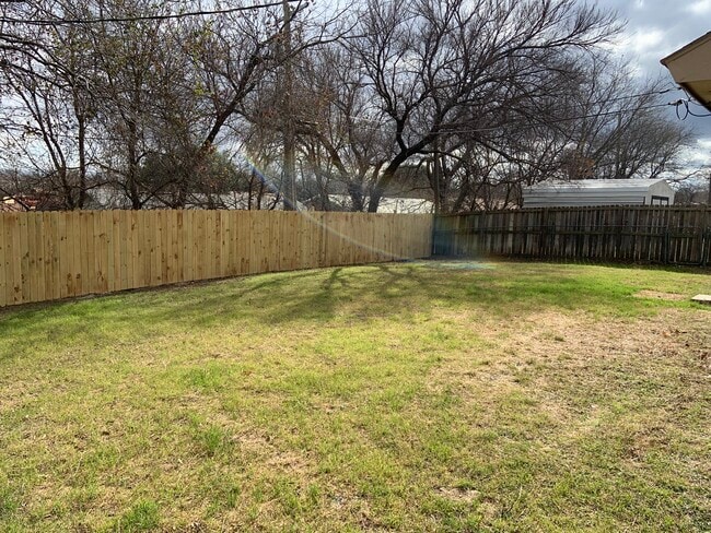 Building Photo - Grasslands