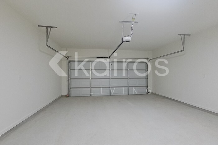 Building Photo - 206 Carencro St