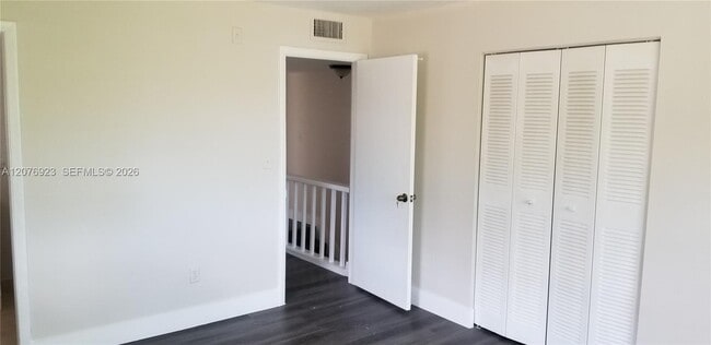 Building Photo - 8550 SW 109th Ave
