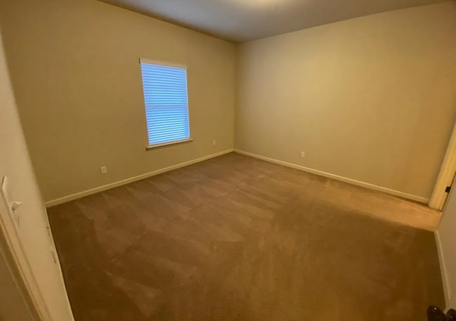 Building Photo - 4 BD/4.5 BA