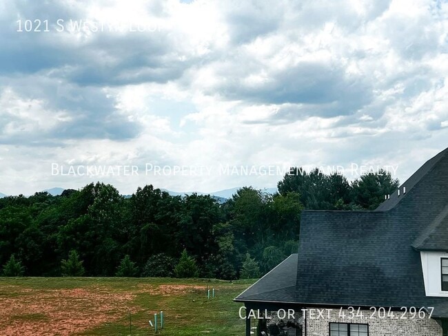 Building Photo - 1021 S Westyn Lp