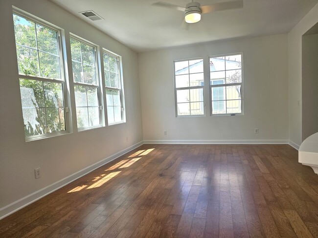 Building Photo - 2862 Echo Springs Dr