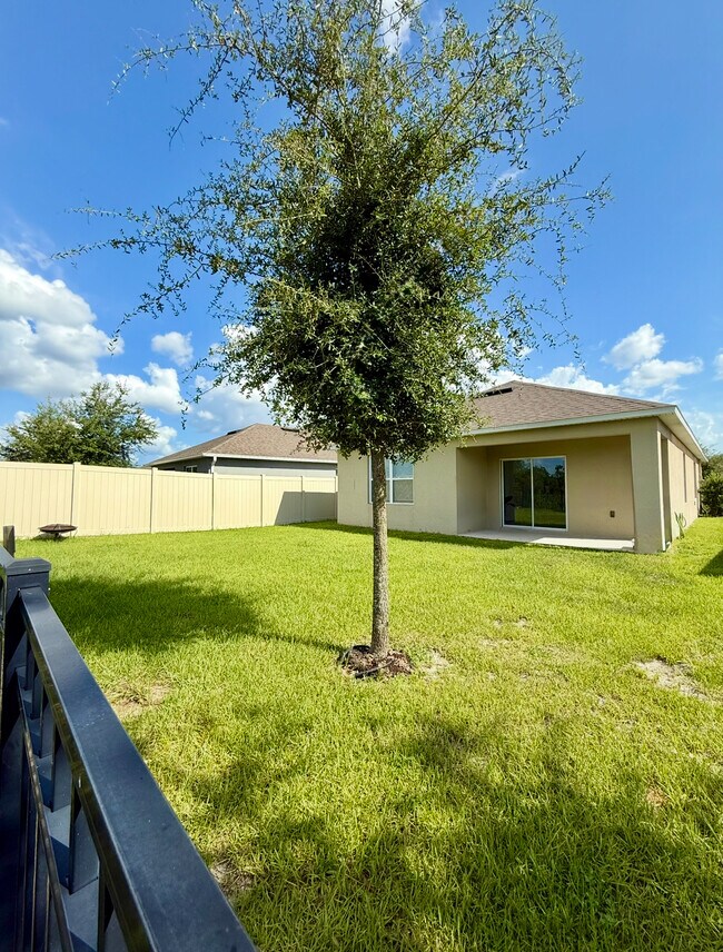 Building Photo - 800 Brooklet Dr