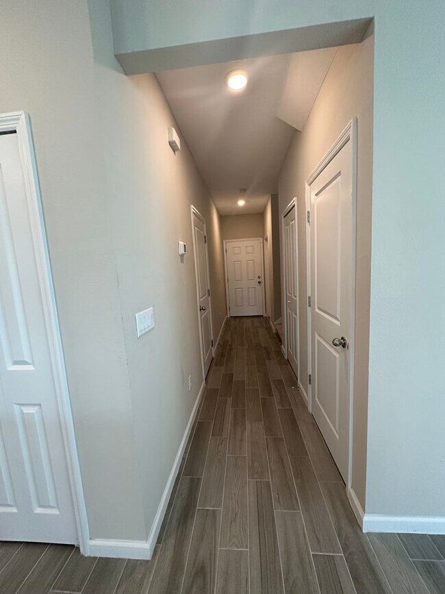 Building Photo - Beachwalk Lifestyle Starts Here!