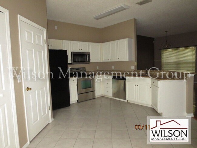 Building Photo - 3 br, 2 bath House - 2942 Oak Hammock Court