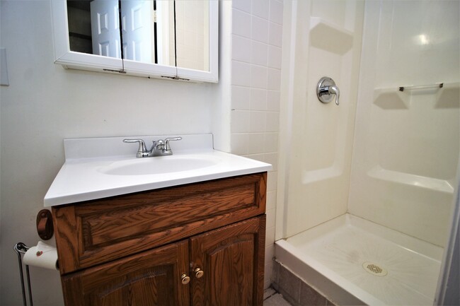 Building Photo - Beautiful 2bd/2ba Historic Butcher's Hill w/ CAC and W/D! --Available 7/15!